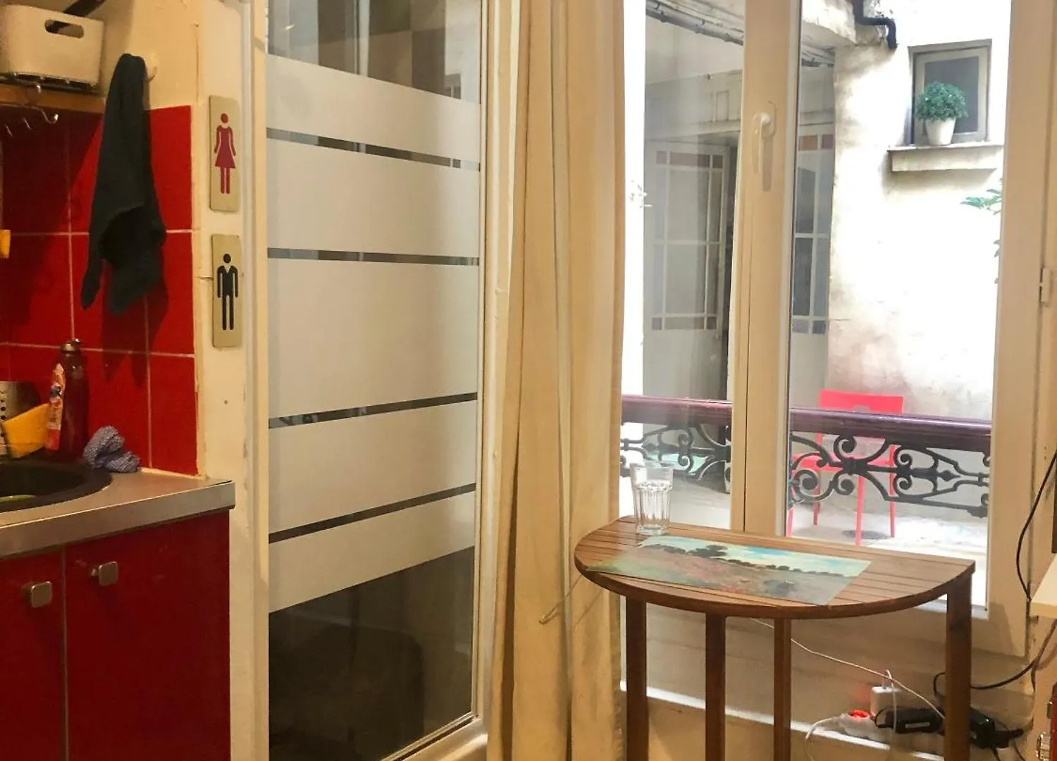 Cozy Nest In Montmartre * Παρίσι