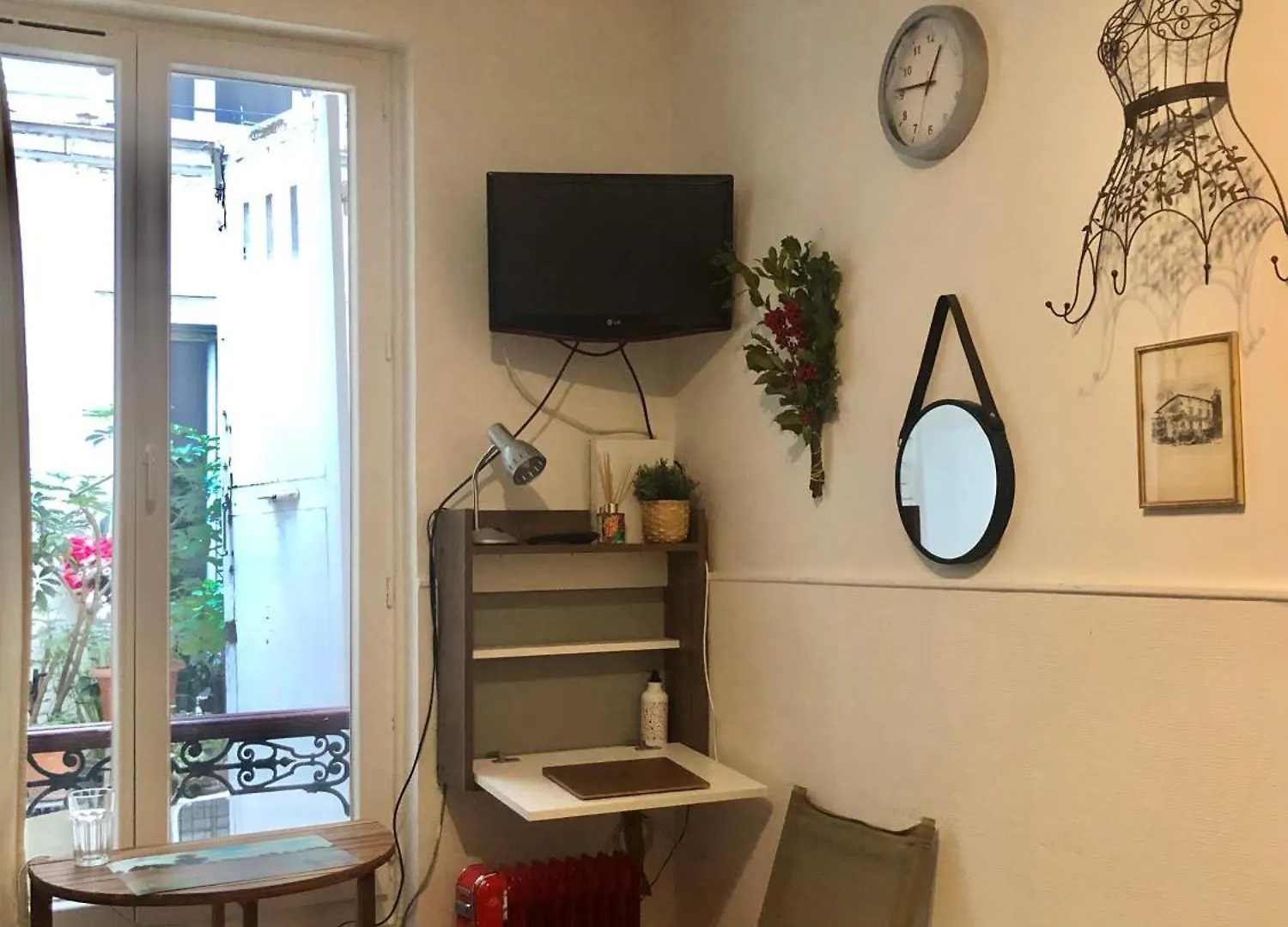 Apartment Cozy Nest In Montmartre *